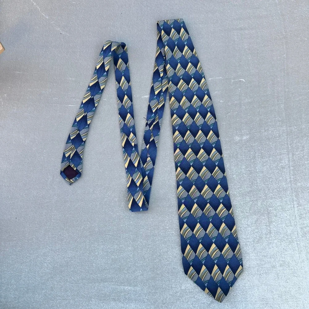 J. Garcia Collection Eight Silk Tie Blue Geometric Extra Long 59